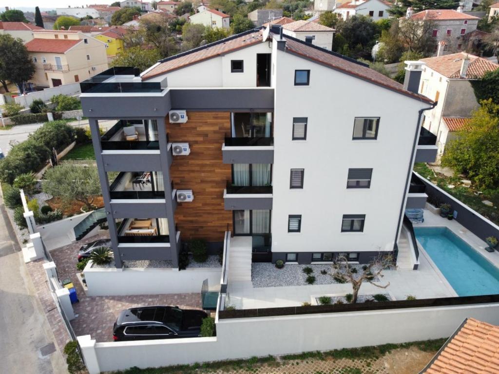 Apartments Sara II Ližnjan エクステリア 写真